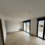 T2 DERNIER ETAGE  AVEC TERRASSE GARAGE ET PARKING!