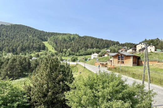 AU PIED DES PISTES! T2 CABINE AVEC BALCON GARAGE ET CAVE!