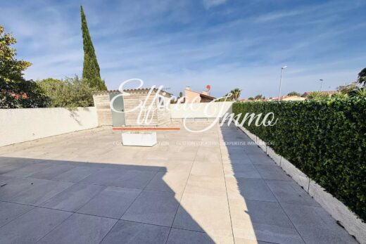 T3/4 avec terrasse de quasi 100m², parkings et jardin!