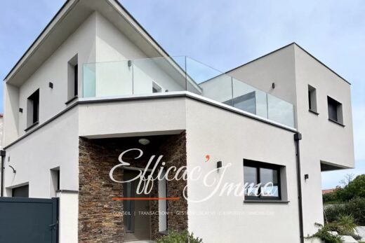 Magnifique villa 3 faces avec piscine et garage