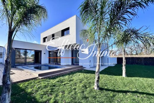 Villa neuve 4 faces avec piscine et jacuzzi