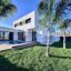 Villa neuve 4 faces avec piscine et jacuzzi