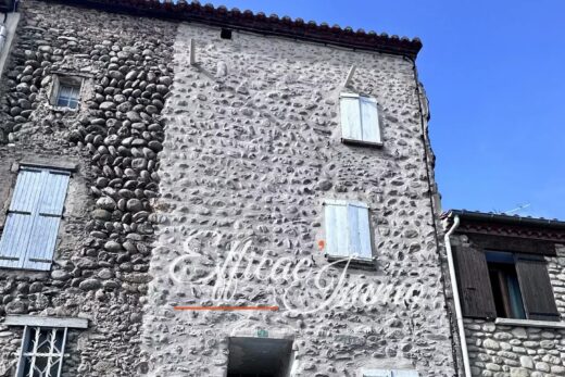 Maison de village à rénover